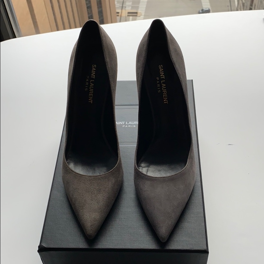 YSL Paris Pumps